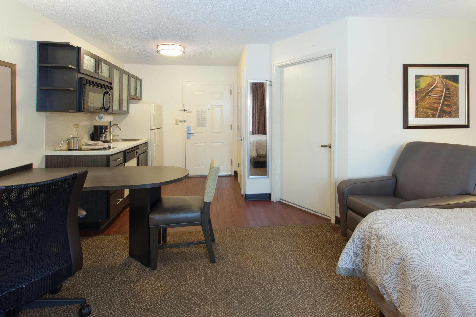 Sonesta Simply Suites Columbus Airport Гаханна Экстерьер фото